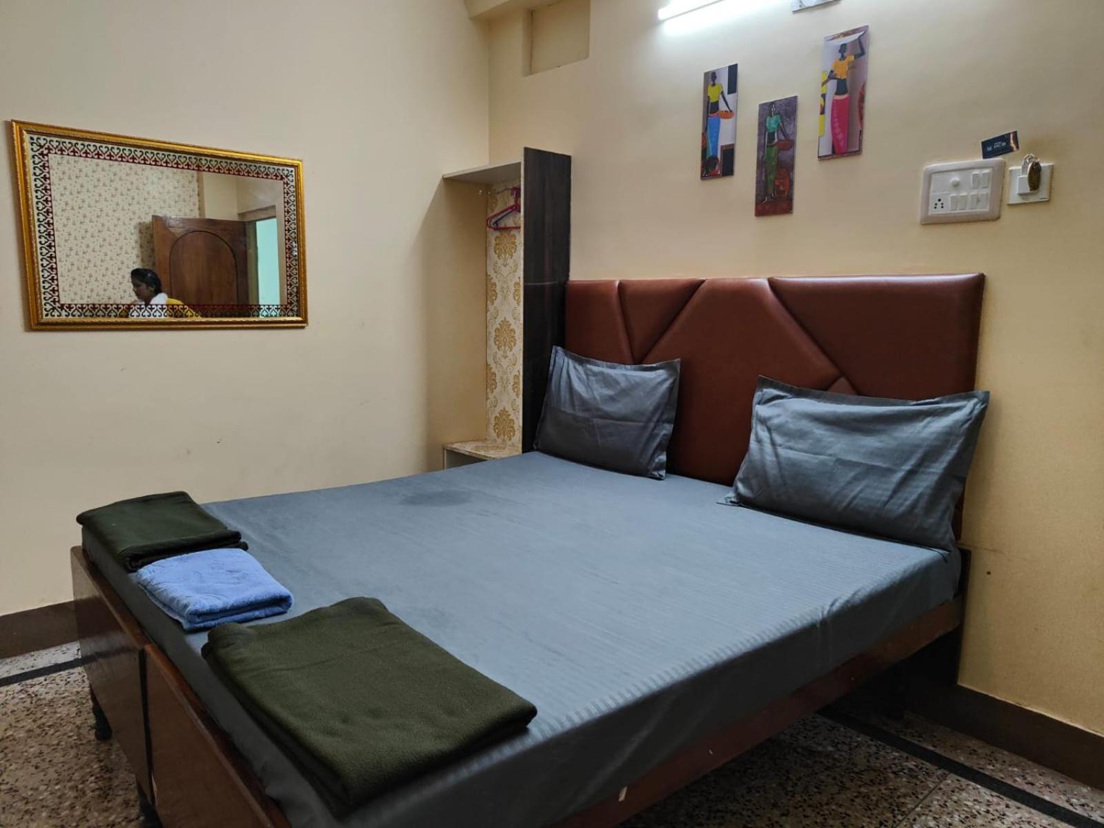 Hotel Hcb Brahmapur Habitación foto